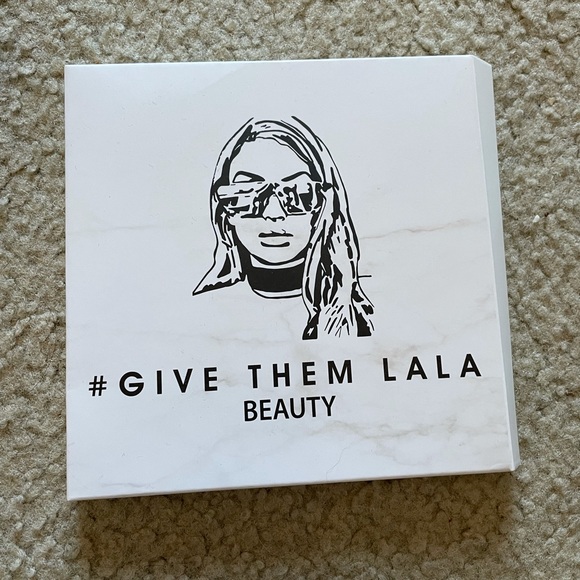 NWOT “GIVE THEM LALA” Palette - Picture 8 of 8